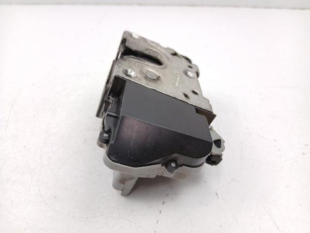 Fecho da porta dianteira esquerda Citroen Xsara N68