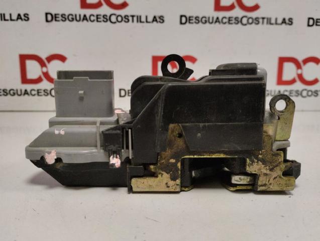 Fecho da porta dianteira esquerda Citroen Xsara N68