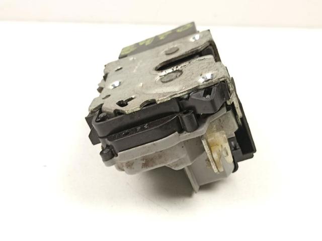 Fecho da porta dianteira esquerda Citroen Xsara N68