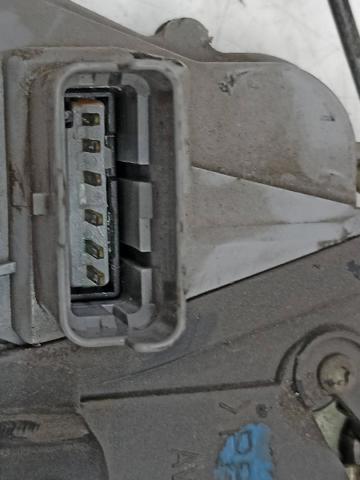 Fecho da porta dianteira esquerda Citroen Xsara N68