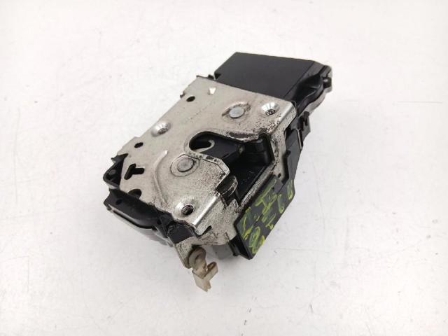 Fecho da porta dianteira esquerda Citroen Xsara N68