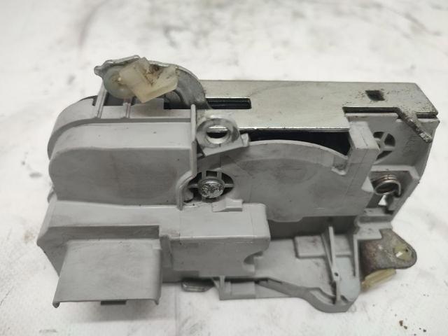 Fecho da porta dianteira esquerda Citroen C5 1 DC