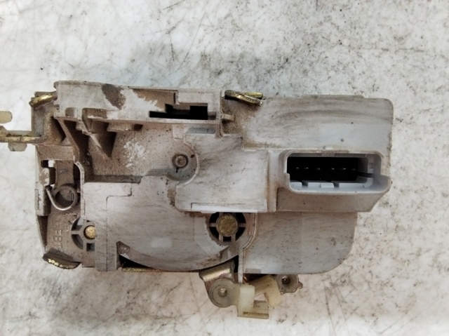 9135J1 PEUGEOT Замок водительской двери купить в Днепр