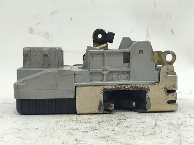 Fecho da porta dianteira esquerda 9135P1 PEUGEOT