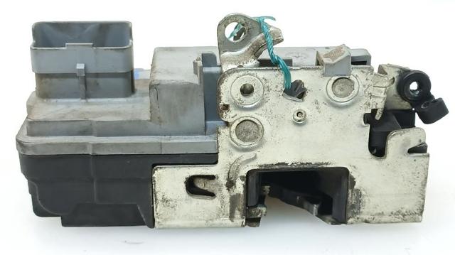 9135R9 PEUGEOT Замок водительской двери купить в Ужгород