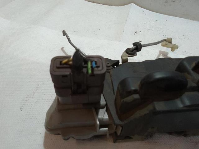 Fecho da porta dianteira esquerda Peugeot 307 3H