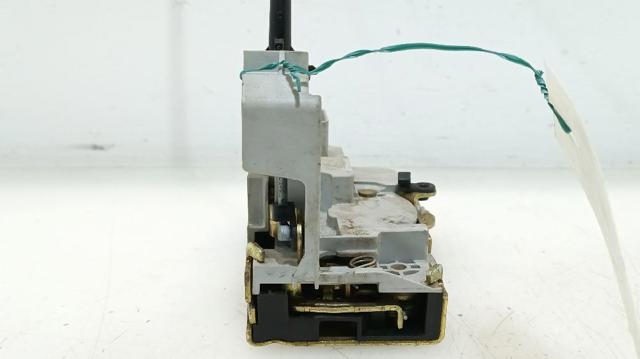 Fecho da porta dianteira esquerda Peugeot 307 3H