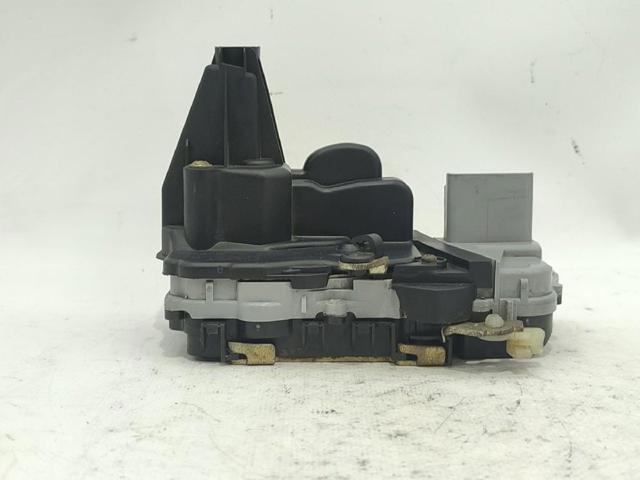 Fecho da porta dianteira esquerda Peugeot 307 3H