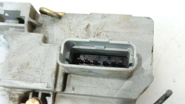 Fecho da porta dianteira esquerda Peugeot 307 3H