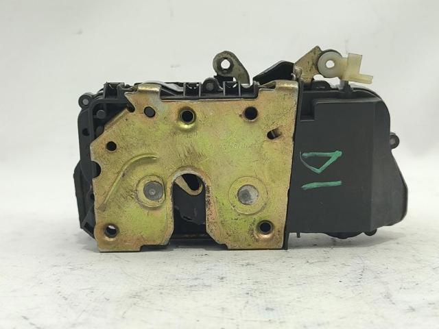 Fecho da porta dianteira esquerda Peugeot 307 3H