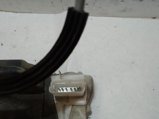 Fecho da porta dianteira esquerda Peugeot 307 3H