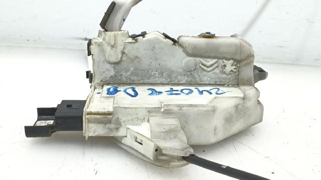 PEUGEOT 9136GZ Замок передней правой двери в наличии Винница
