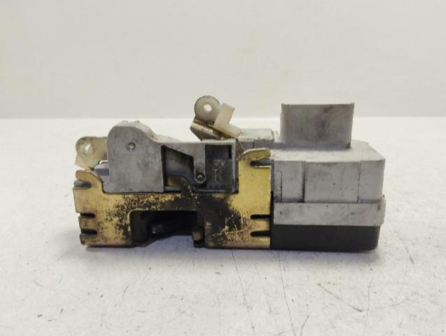 Fecho da porta dianteira direita 9136J4 PEUGEOT