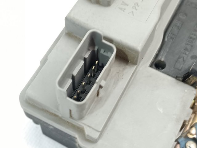 9136J4 Peugeot/Citroen