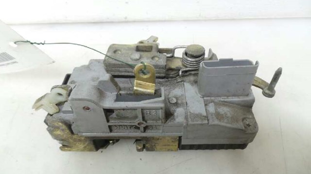 9136L8 PEUGEOT Замок двери передней правой купить в Хмельницкий
