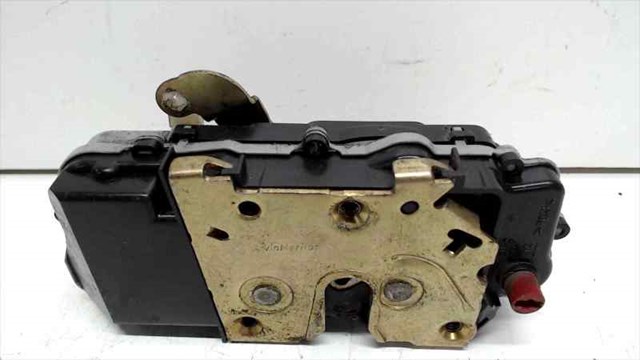 913778 PEUGEOT Замок двери задней левой купить в Чернигов
