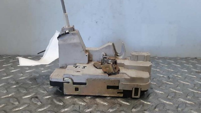 9137E4 PEUGEOT Замок двери задней левой купить в Полтава