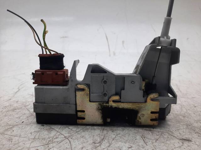 9137E4 PEUGEOT Замок двери задней левой купить в Тернополь