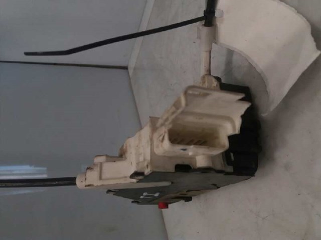 9137Q7 Замок двери задней левой купить Ужгород