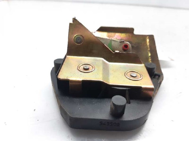 913877 Замок двери боковой сдвижной правой купить Каменское