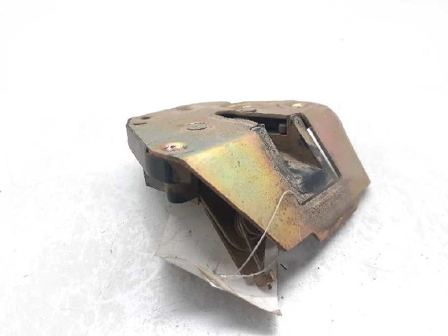 913877 PEUGEOT Замок двери боковой сдвижной правой купить в Хмельницкий