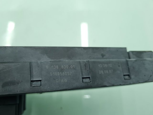 9138830 BMW Блок предохранителей задний салонный купить в Ирпень
