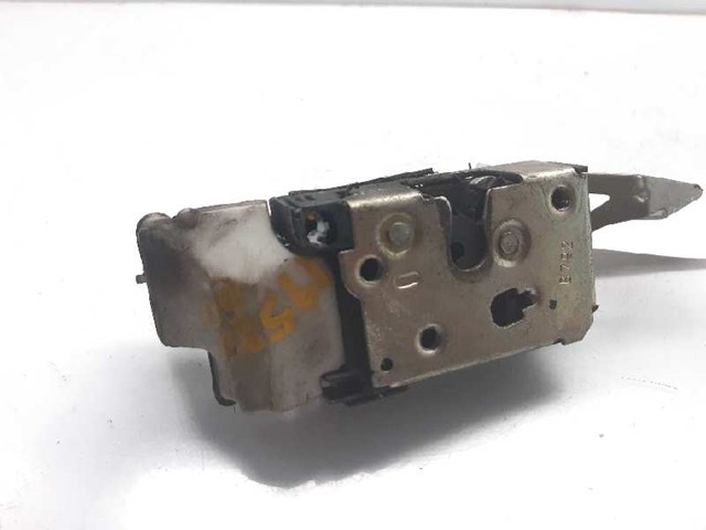 9138C5 Замок двери боковой сдвижной правой купить Павлоград