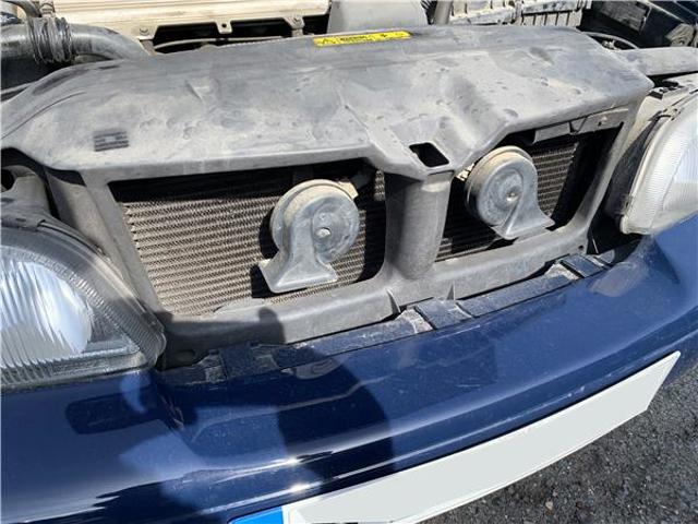 Suporte do radiador montado (painel de montagem de fixação das luzes) Volvo V70 1 LV