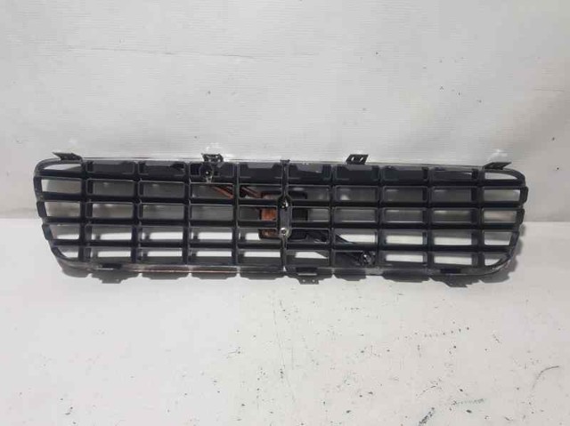 9151881 VOLVO Решетка радиатора купить в Полтава