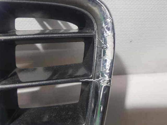 9151881 VOLVO Решетка радиатора купить в Чернигов