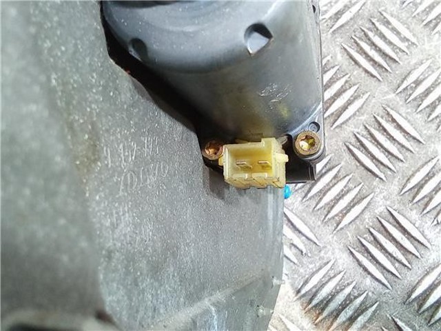 Mecanismo de acionamento de vidro da porta dianteira esquerda Volvo V70 1 LV