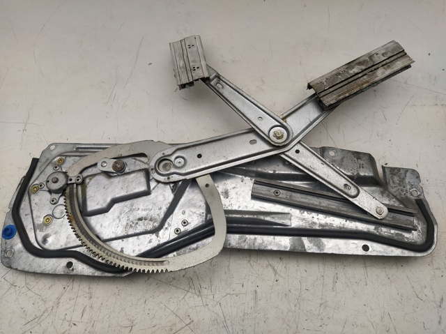 Mecanismo de acionamento de vidro da porta dianteira esquerda Volvo V70 1 LV