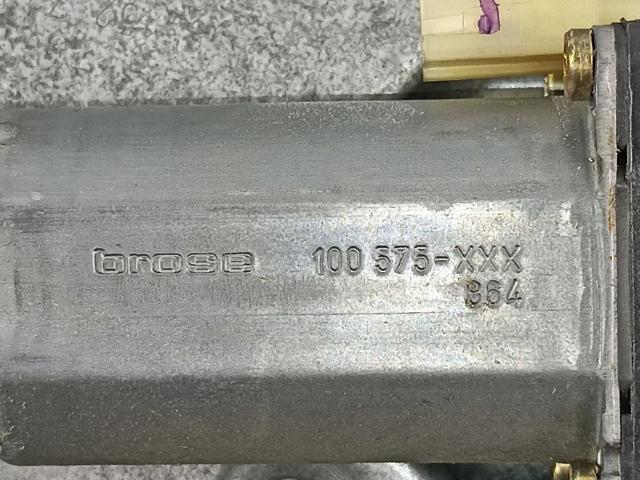 Mecanismo de acionamento de vidro da porta dianteira direita Volvo V70 1 LV