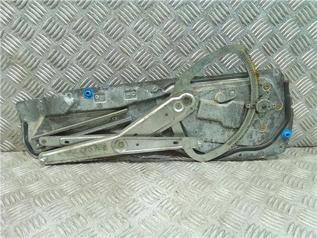 Mecanismo de acionamento de vidro da porta dianteira direita Volvo V70 1 LV