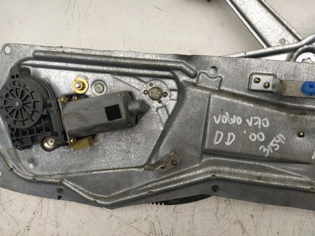 Mecanismo de acionamento de vidro da porta dianteira direita Volvo V70 1 LV
