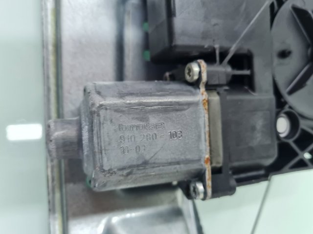 915346104 Механизм стеклоподъемника двери задней правой купить Ужгород