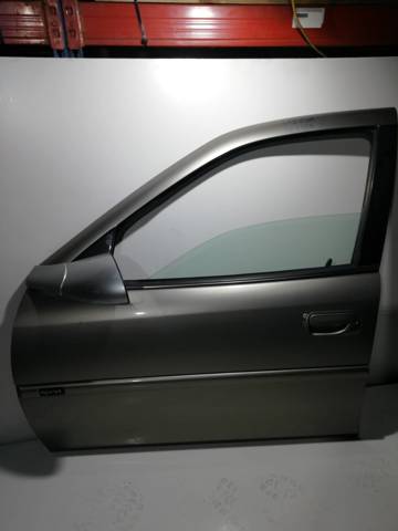 Porta dianteira esquerda 9153649 Opel