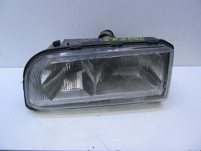 Luz esquerda 9159408 Volvo