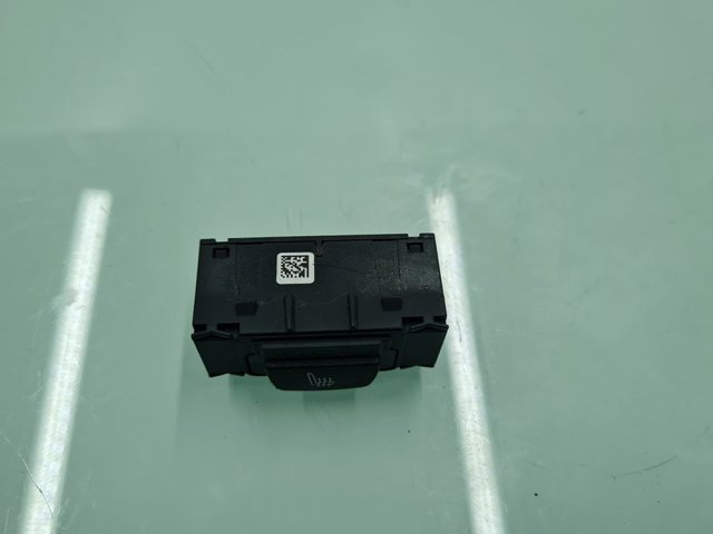 9163293 BMW Кнопка включения обогрева сиденья купить в Запорожье