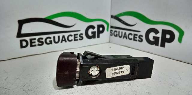 Botão de ativação do sinal de emergência Volvo XC90