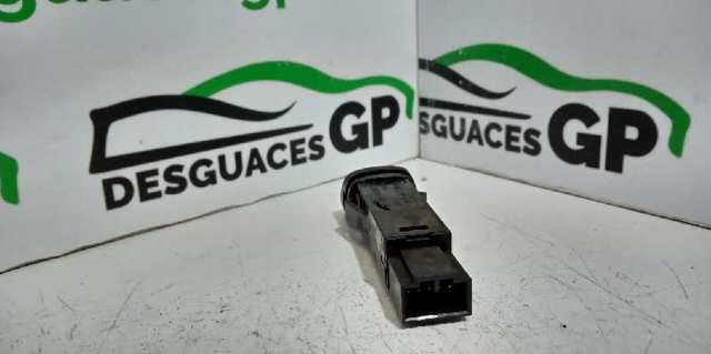 Botão de ativação do sinal de emergência Volvo XC90