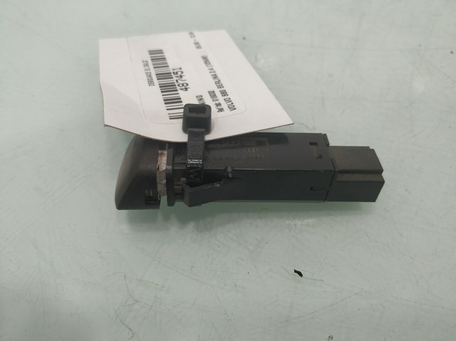 Botão de ativação do sinal de emergência Volvo XC90