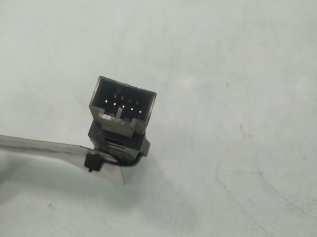 Botão de ativação do sinal de emergência Volvo XC90