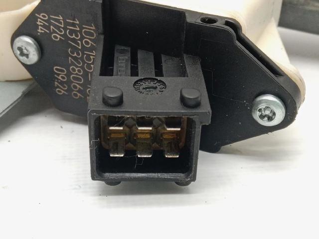 Mecanismo de acionamento de vidro da porta dianteira esquerda Opel Vectra