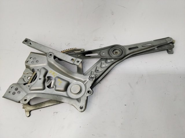 Mecanismo de acionamento de vidro da porta dianteira esquerda Opel Vectra