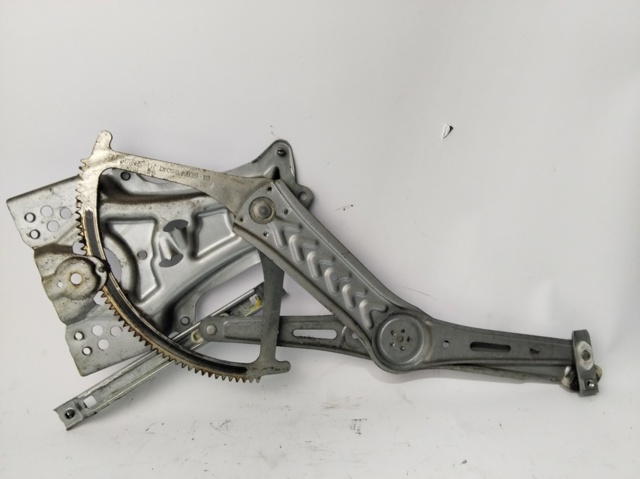 Mecanismo de acionamento de vidro da porta dianteira esquerda Opel Vectra