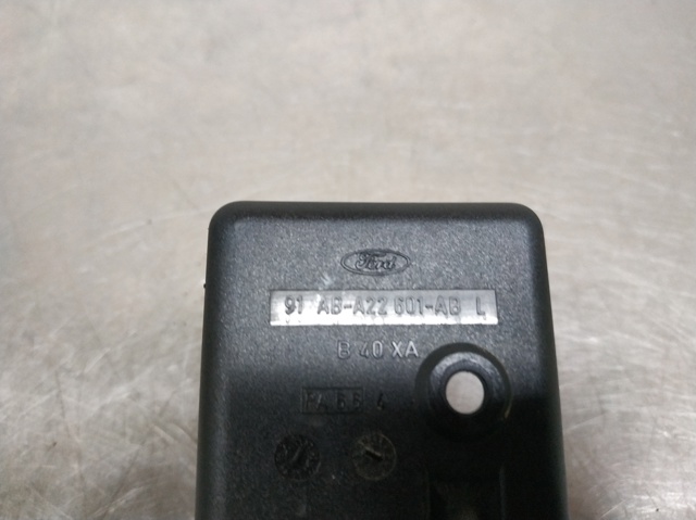 FORD 91ABA22601AB Ручка двери задней (распашной) левая внутренняя в наличии Каменское