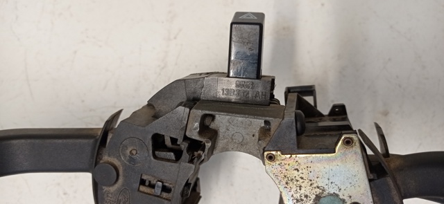 91VB13B302AH FORD Левый подрулевой переключатель купить в Запорожье