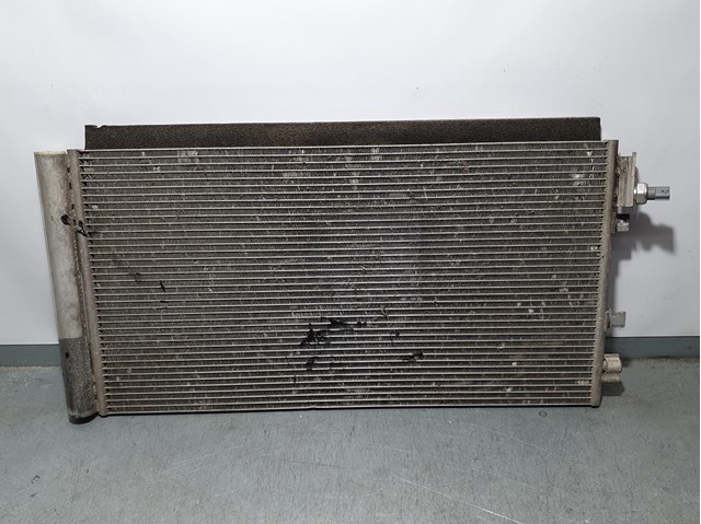 Condensador de ar condicionado / radiador para Renault Megane III Fastback 1.5 DCI (BZ09, BZ0D) K9K836 921000294R