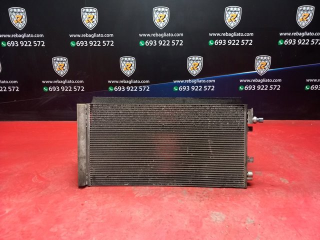 Condensador de ar condicionado / radiador para Renault Megane III Sport Tourer 1.5 Dynamique K9K832 921000294R